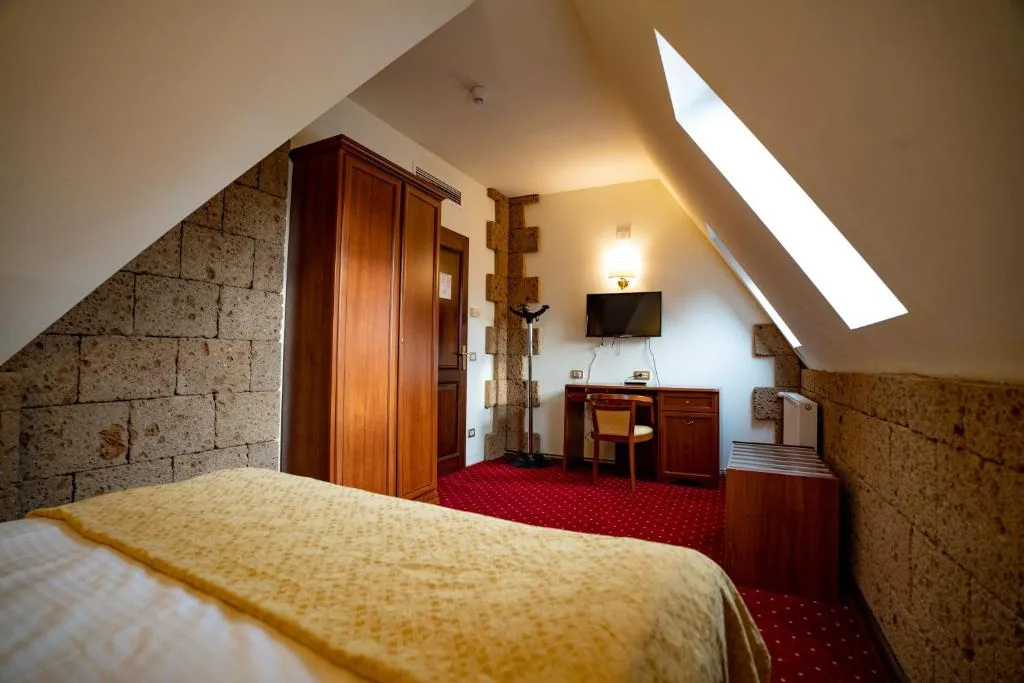 House of Dracula Hotel